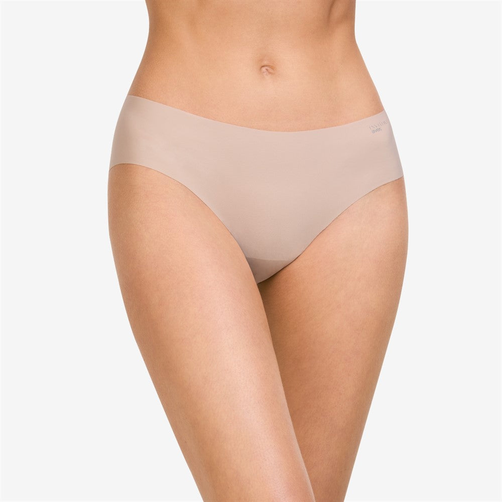 Avet Invisible Midi