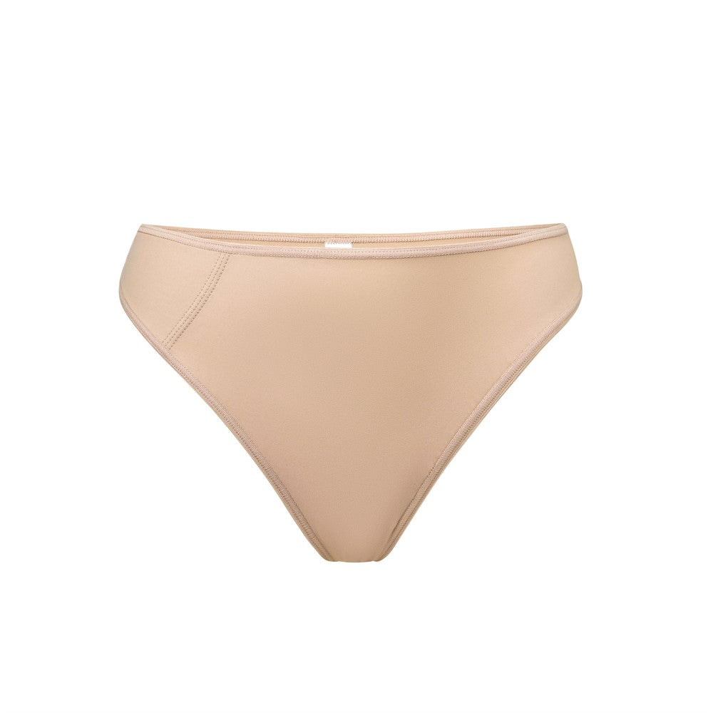 Avet Microfiber String